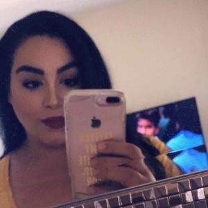 Meet your Posher, Marisa